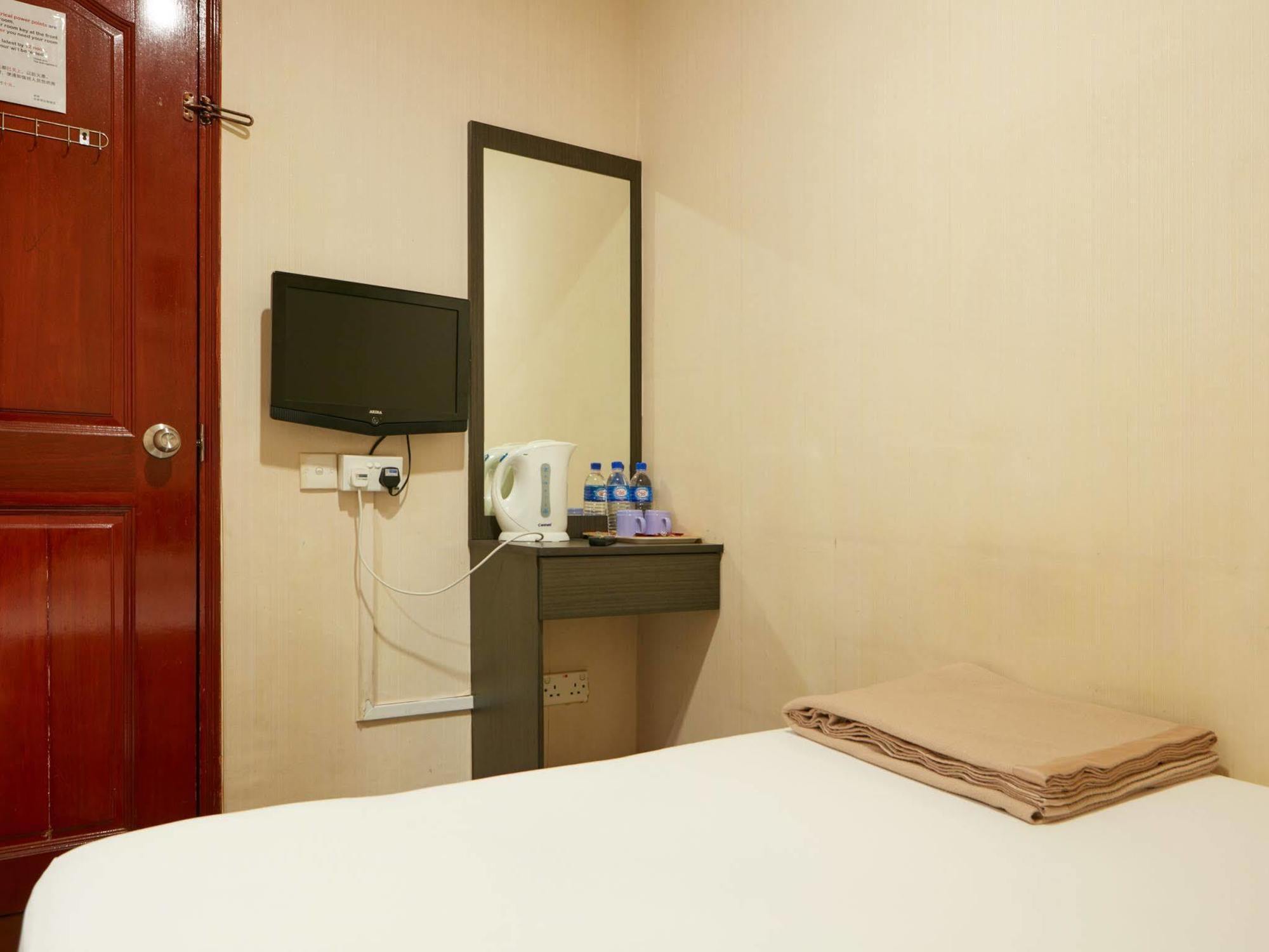 Amrise Hotel Singapore Buitenkant foto